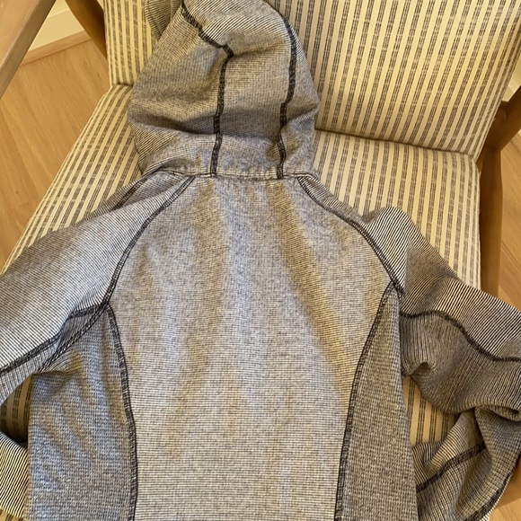 Lulu lemon navy stripe zip up - Picture 4 of 4